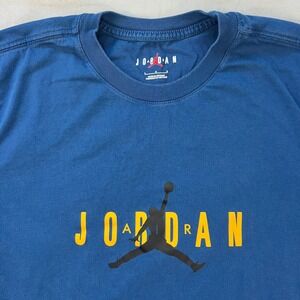 JORDAN Mens T Shirt Size Large Blue Short Sleeve Graphic Print Air Jumpman Logo